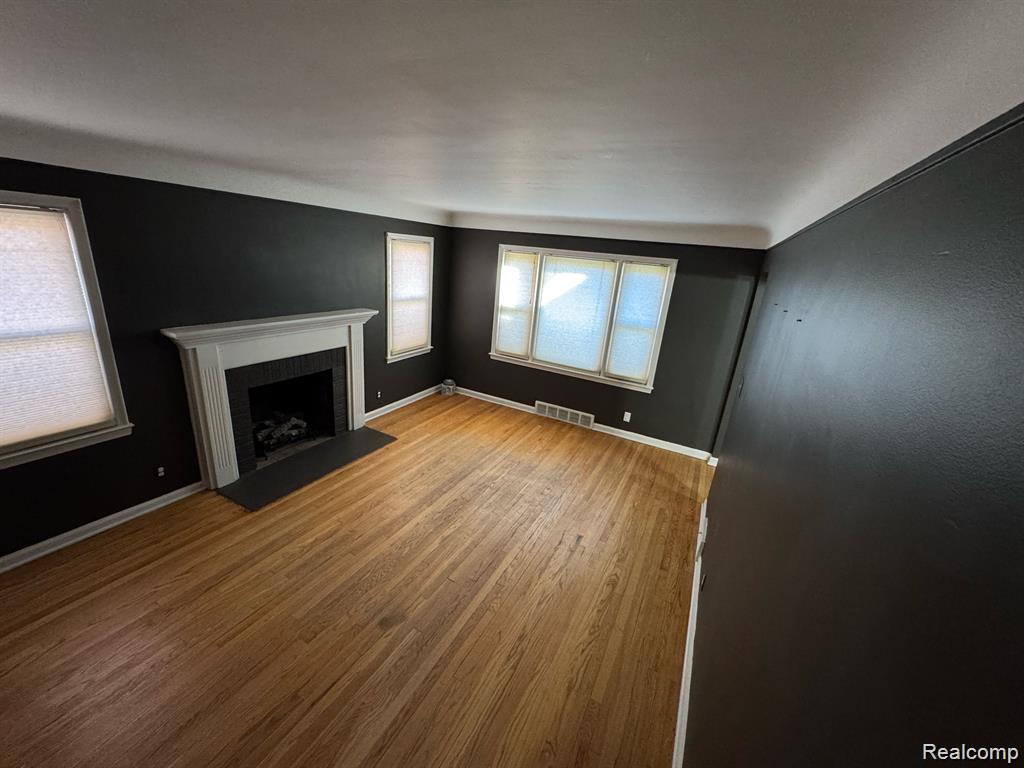 405 N LAFAYETTE Street, Dearborn, MI 48128 — Photo 2