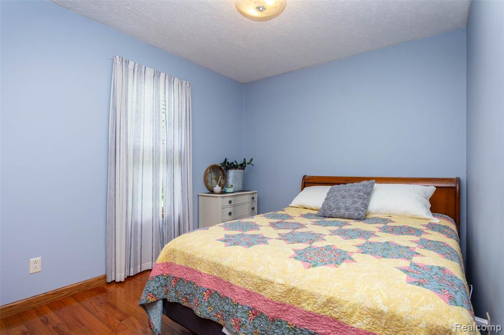 6137 East Street, North Branch, MI 48461 — Photo 33