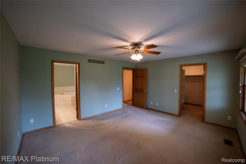 12987 Holtforth Road, Fenton, MI 48430 — Photo 12