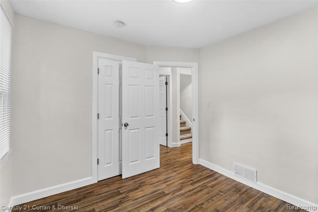 8855 Rosemont Avenue, Detroit, MI 48228 — Photo 13