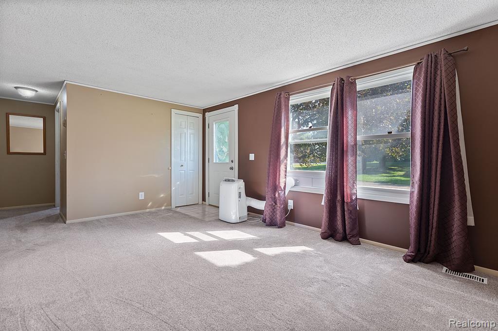 4375 WEST Street, Leonard, MI 48367 — Photo 3