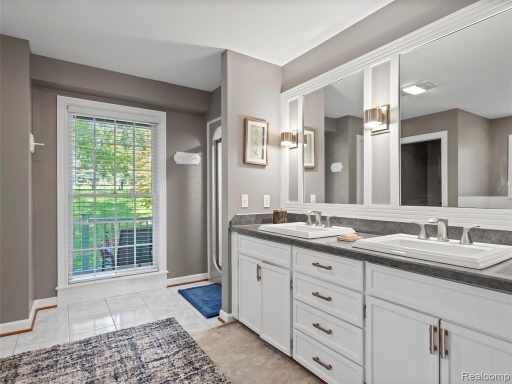 11285 Katrine Drive, Fenton, MI 48430 — Photo 27