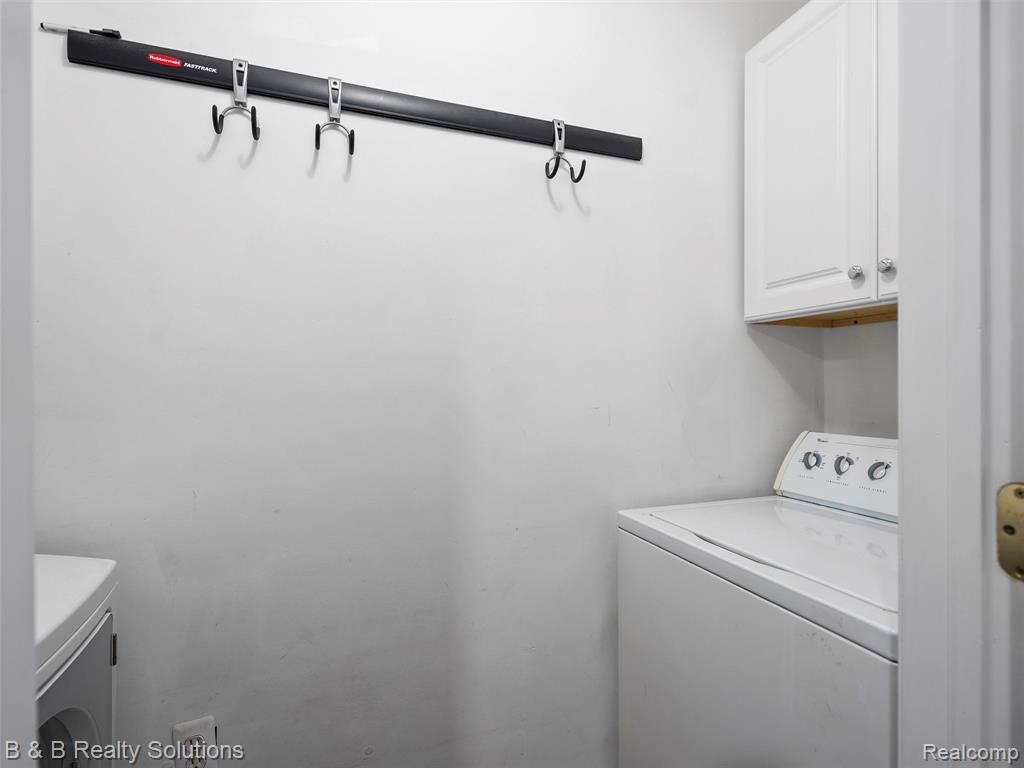 309 School Street, Almont, MI 48003 — Photo 11