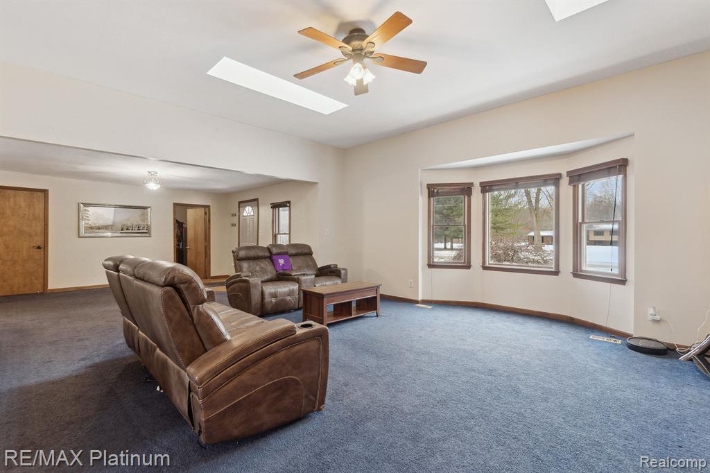 7366 W ALLEN Road, Fowlerville, MI 48836 — Photo 8