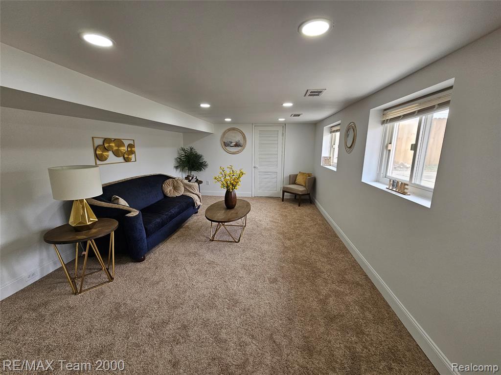 8035 Donna Street, Westland, MI — Photo 21