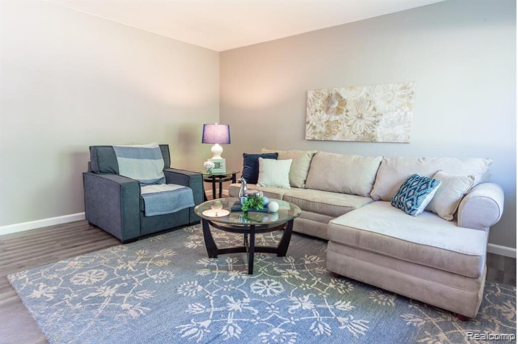 4322 RANDOLPH Street, Wayne, MI 48184 — Photo 5
