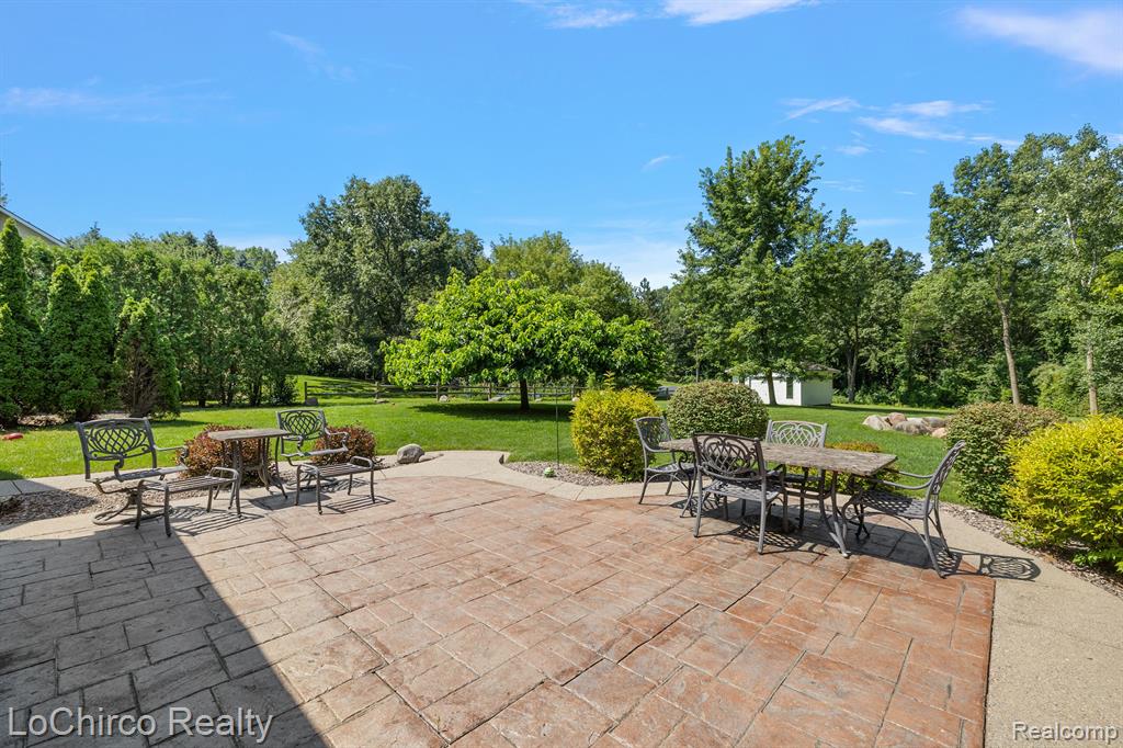 5068 CLARKSTON Road, Clarkston, MI 48348 — Photo 9