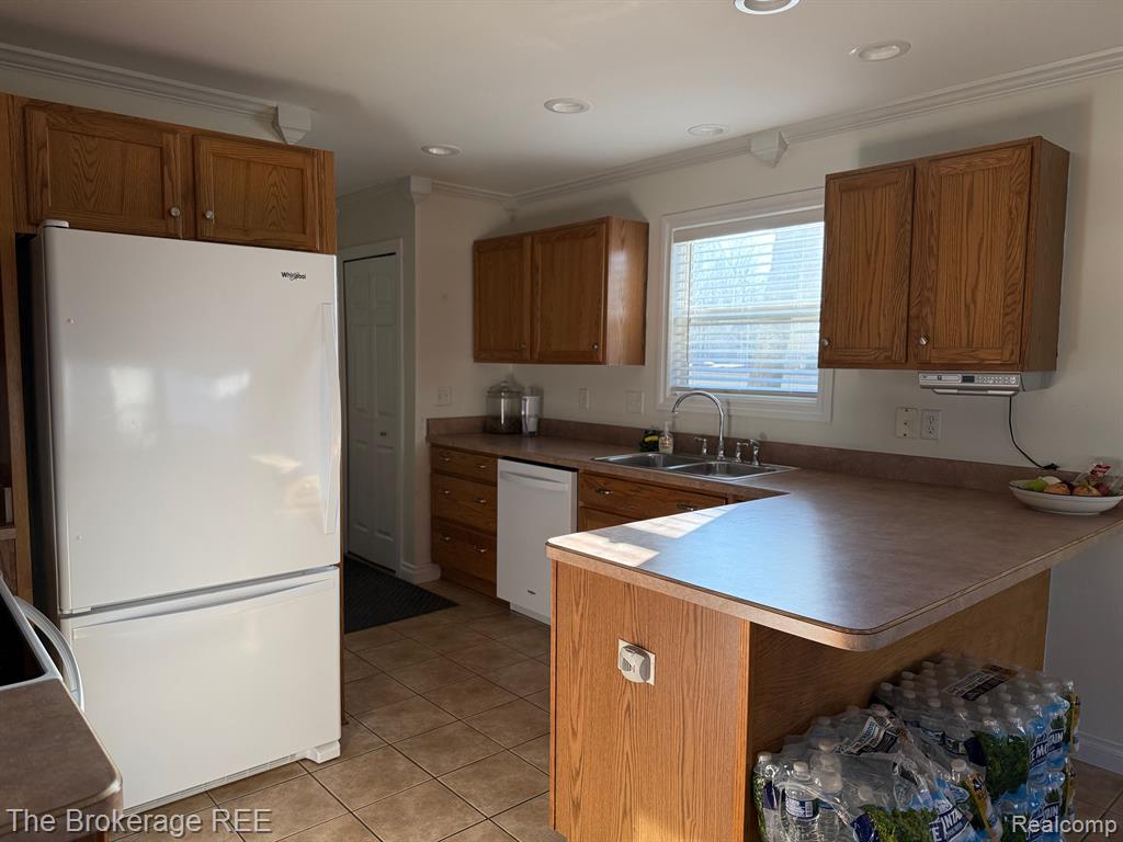 9133 PEMBROOK Drive, Davison, MI 48423 — Photo 39