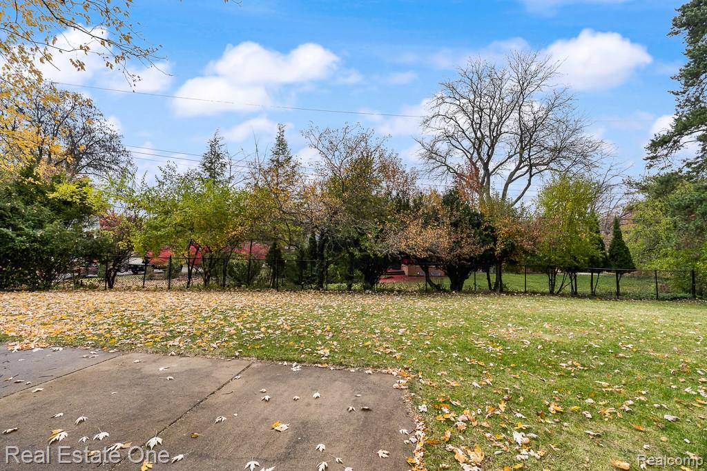 509 Walbridge Drive, East Lansing, MI 48823 — Photo 60