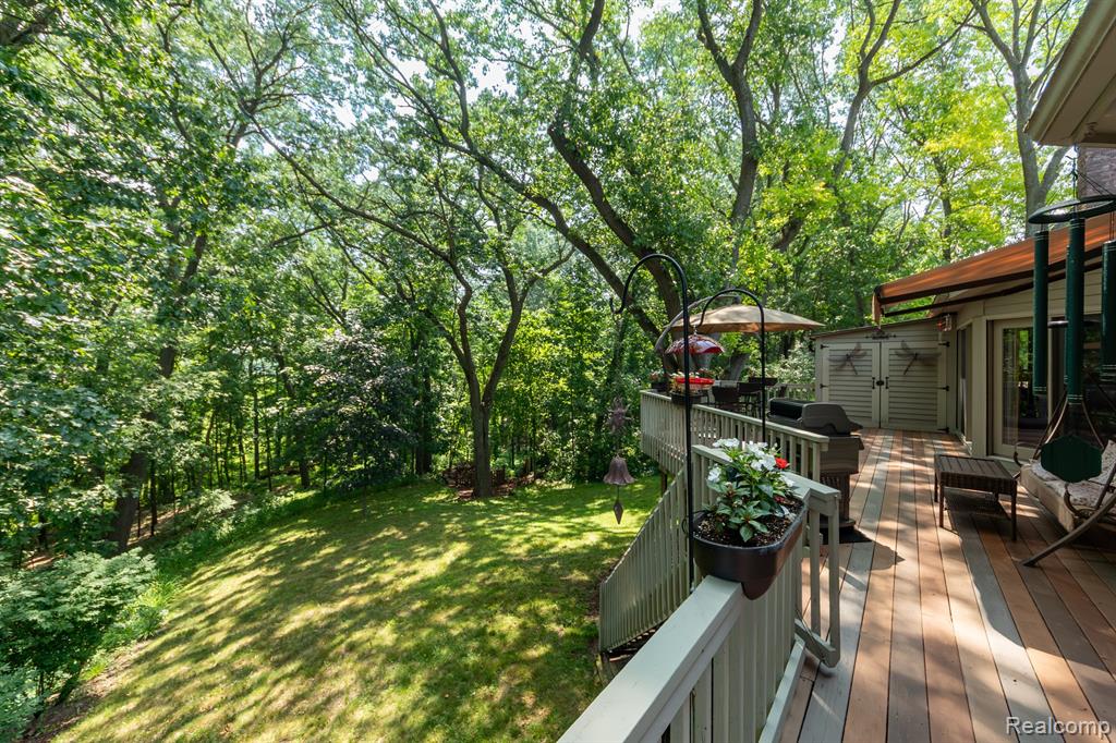 6939 West Ridge Drive, Brighton, MI 48116 — Photo 21
