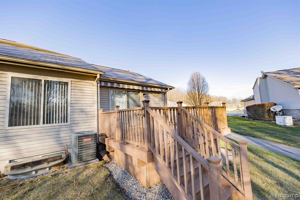 37575 N DIANNE Lane, New Boston, MI 48164 — Photo 40