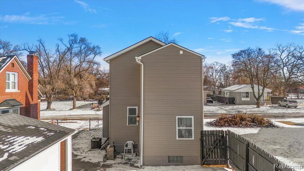 20817 Parkside Boulevard, Ferndale, MI 48220 — Photo 38