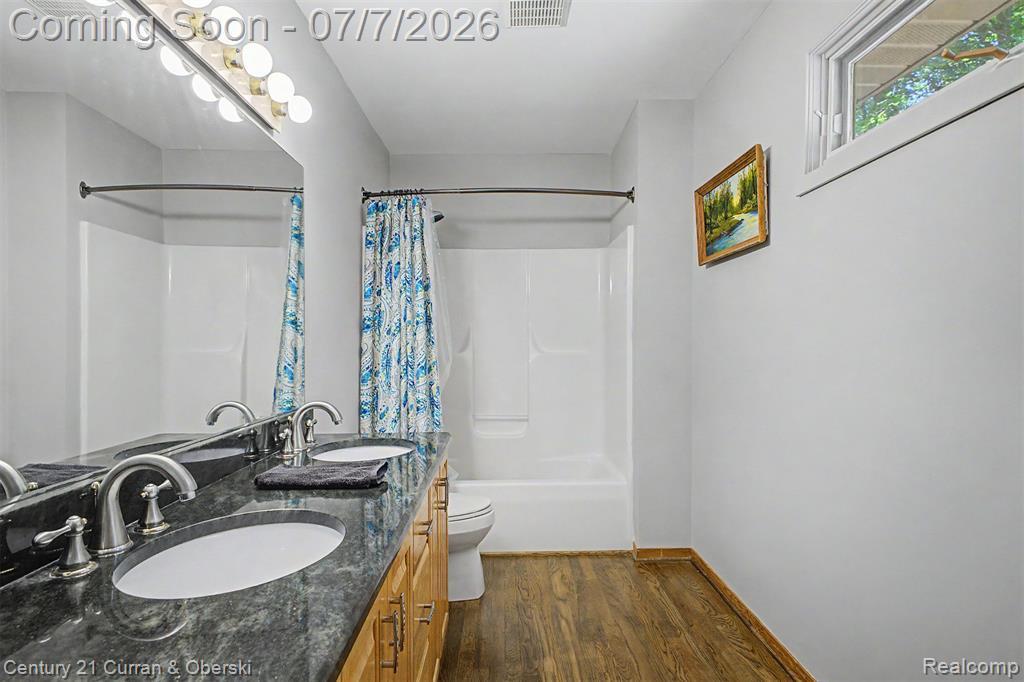 11349 Philway St Court, Brighton, MI 48114 — Photo 36