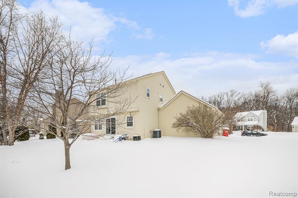 975 Oak Creek Drive, South Lyon, MI 48178 — Photo 18