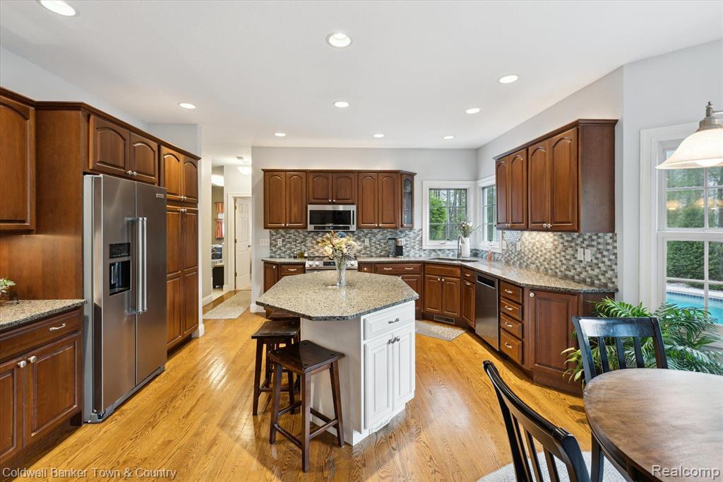 5205 RIDGEVIEW Court, Midland, MI 48642 — Photo 19