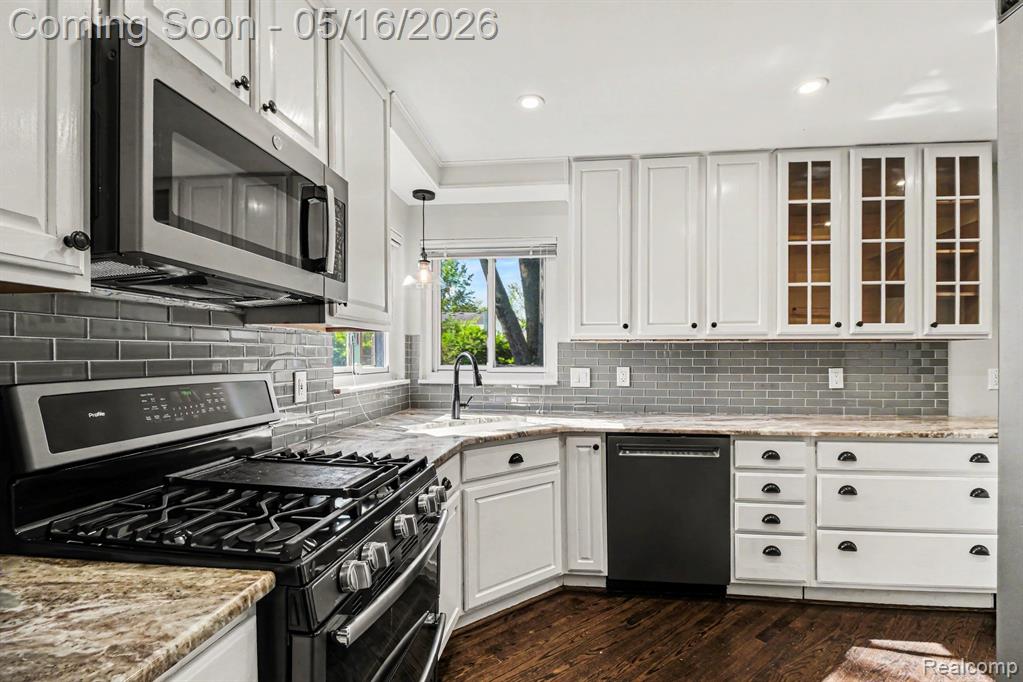 16965 Reedmere Avenue, Beverly Hills, MI 48025 — Photo 13