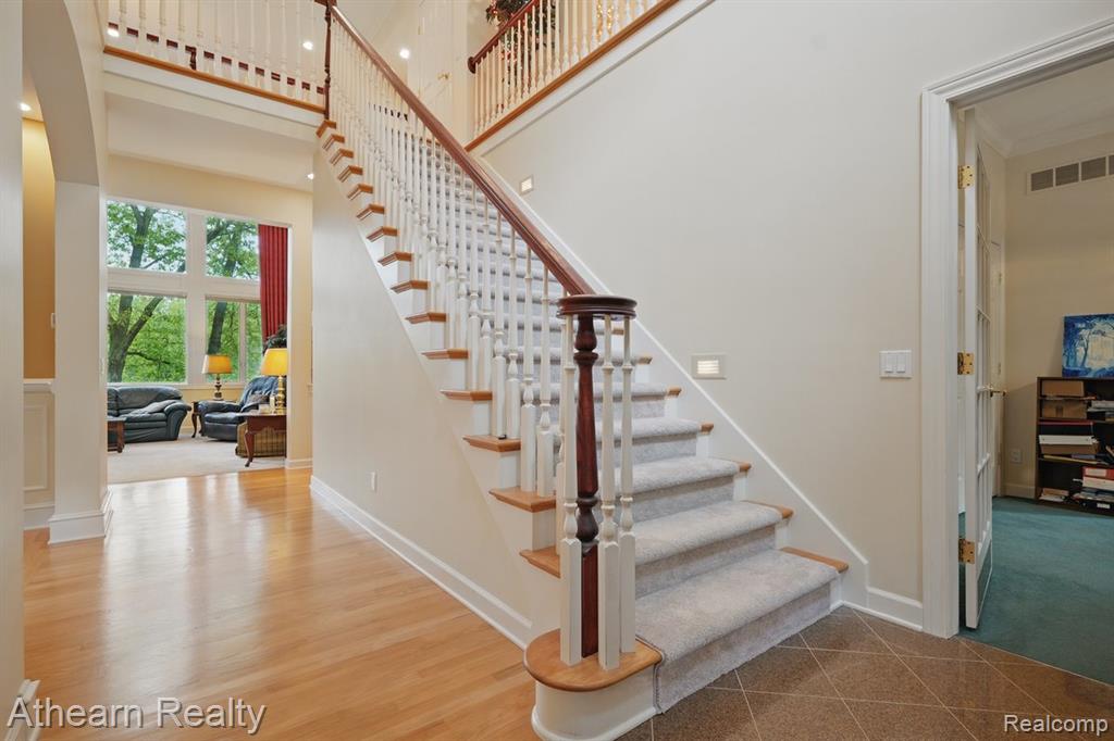 8373 Riverwalk Drive, Fenton, MI 48430 — Photo 27