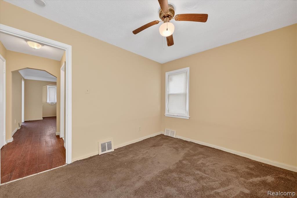 9178 Sussex Street, Detroit, MI 48228 — Photo 11