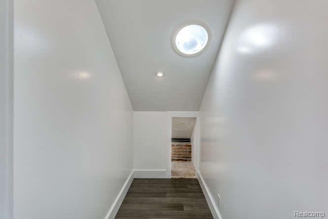 650 W FOREST Avenue, Detroit, MI 48201 — Photo 12