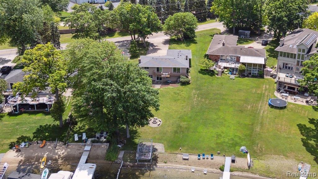 7262 Hatchery Road, Waterford, MI 48327 — Photo 57