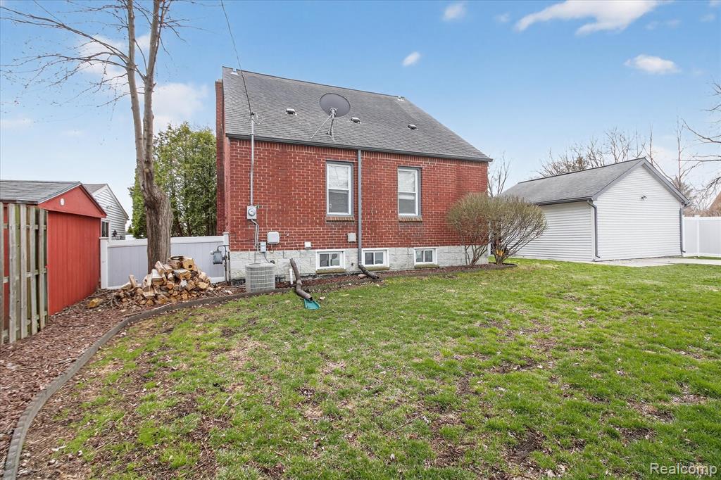 29508 Bock Street, Garden City, MI — Photo 36