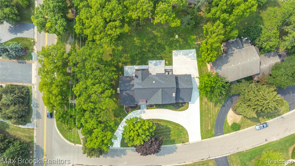 4490 Strathdale Lane, West Bloomfield, MI 48323 — Photo 67