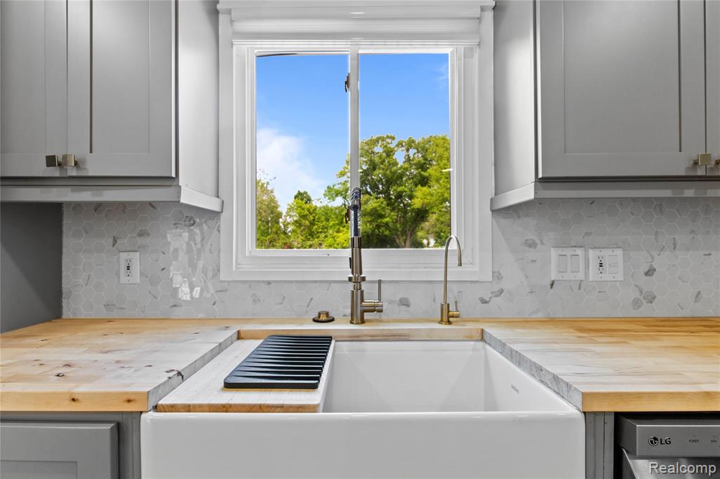 5164 Plymouth Road, Ann Arbor, MI 48105 — Photo 17