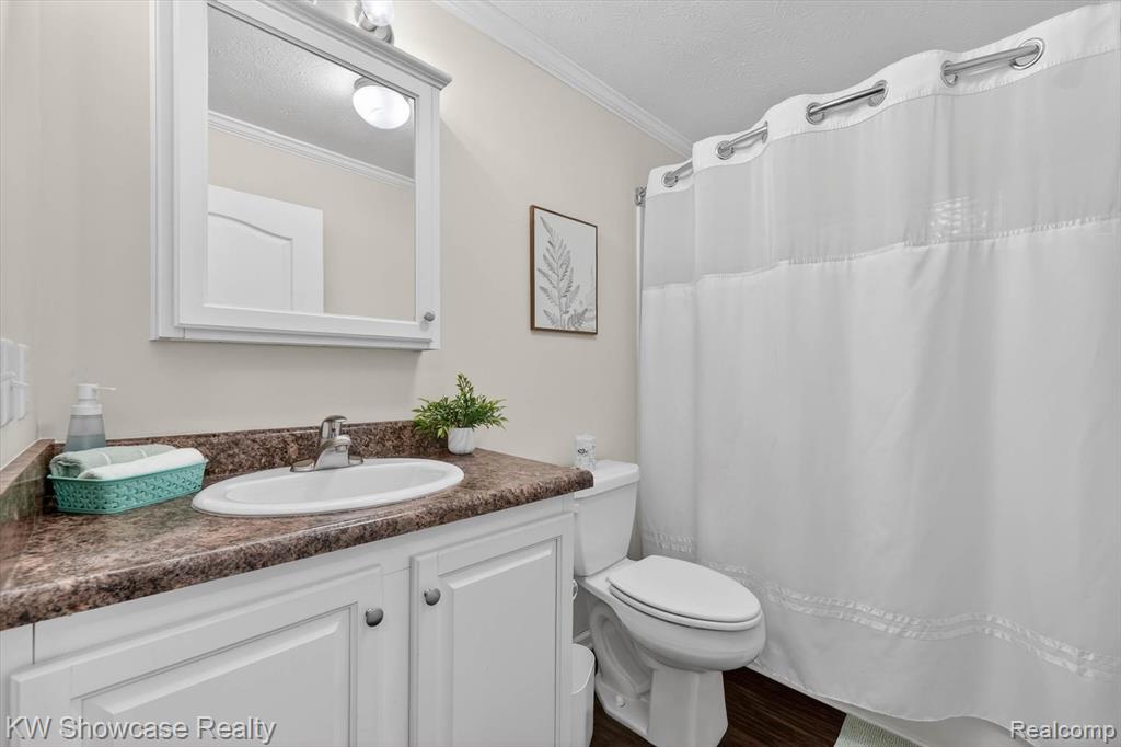 52525 Willow Wood Court, Chesterfield, MI — Photo 20
