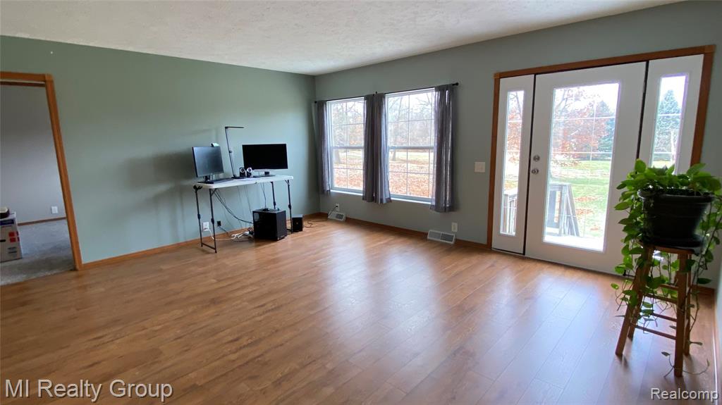 2615 Elandell Lane, Metamora, MI 48455 — Photo 3