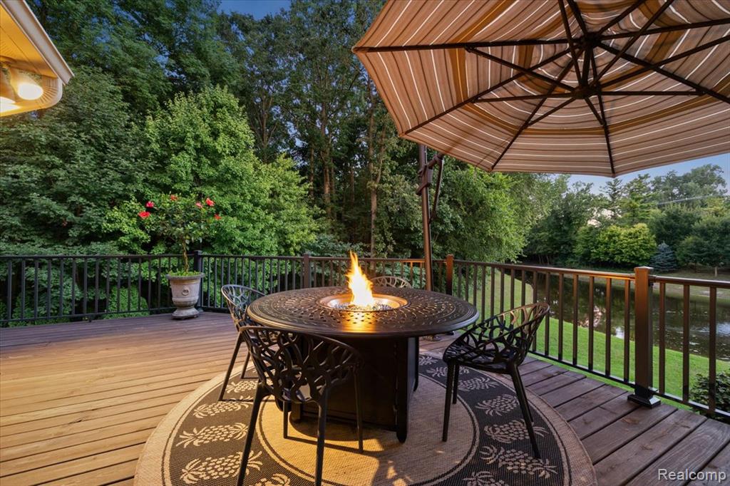 510 Hunters Crossing, Bloomfield Hills, MI 48304 — Photo 53