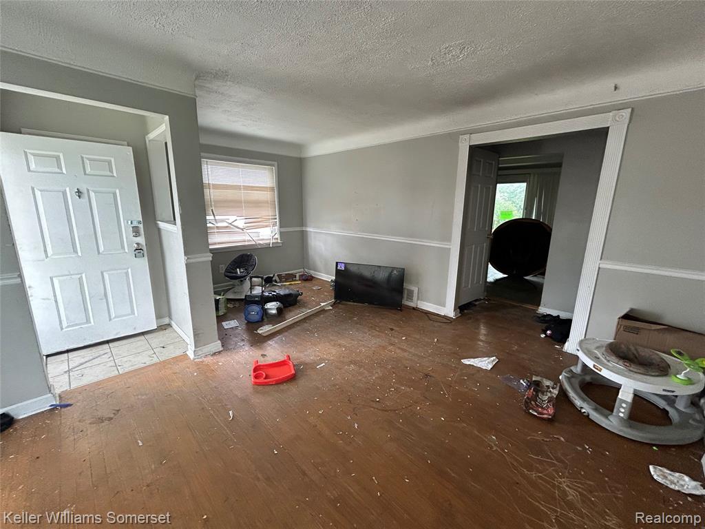 22540 Normandy Avenue, Eastpointe, MI 48021 — Photo 8