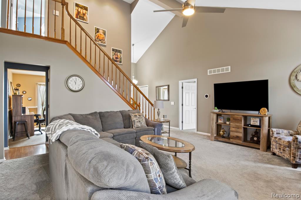 6330 STONEWOOD Drive, White Lake, MI 48383 — Photo 4
