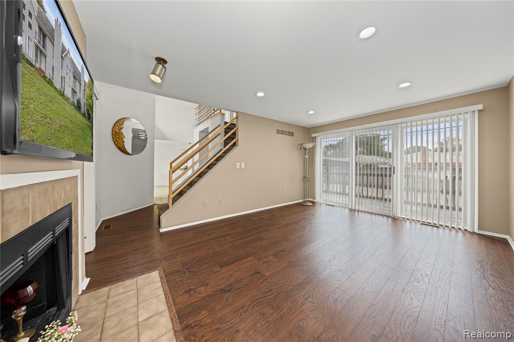 5274 E 14 Mile Road, Warren, MI 48092 — Photo 4