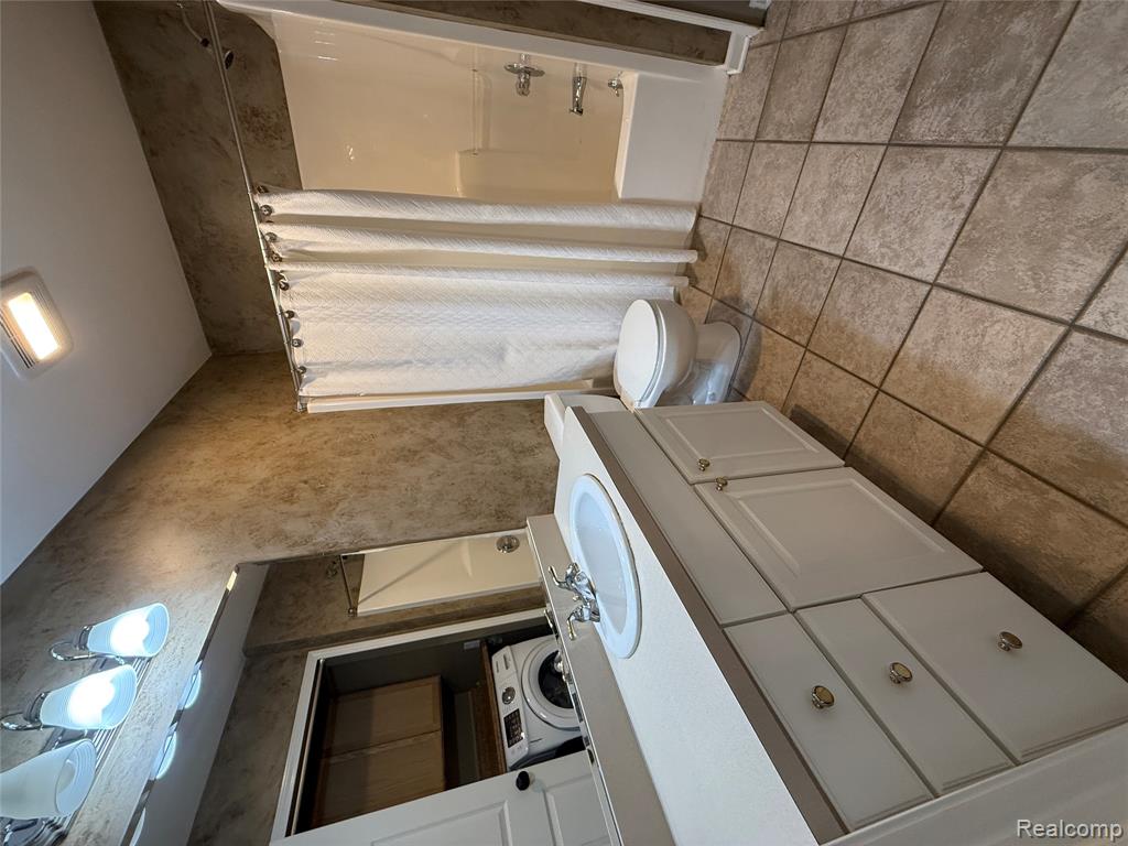 7172 Kings Way, Flushing, MI 48433 — Photo 18