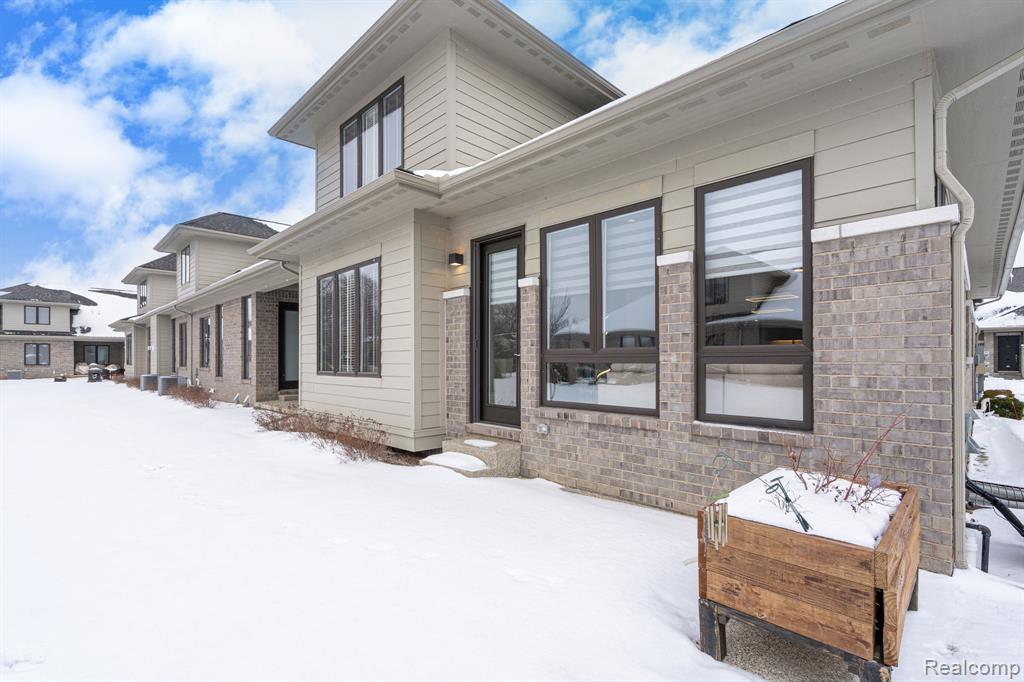 7484 Gramercy Circle, West Bloomfield, MI — Photo 55