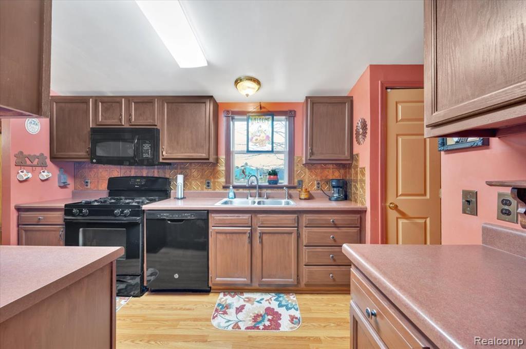 1995 Mitchell Lake Road, Arcadia, MI 48412 — Photo 9