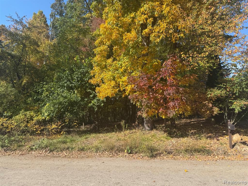 4210 Pavilion Court, Fenton, MI 48430