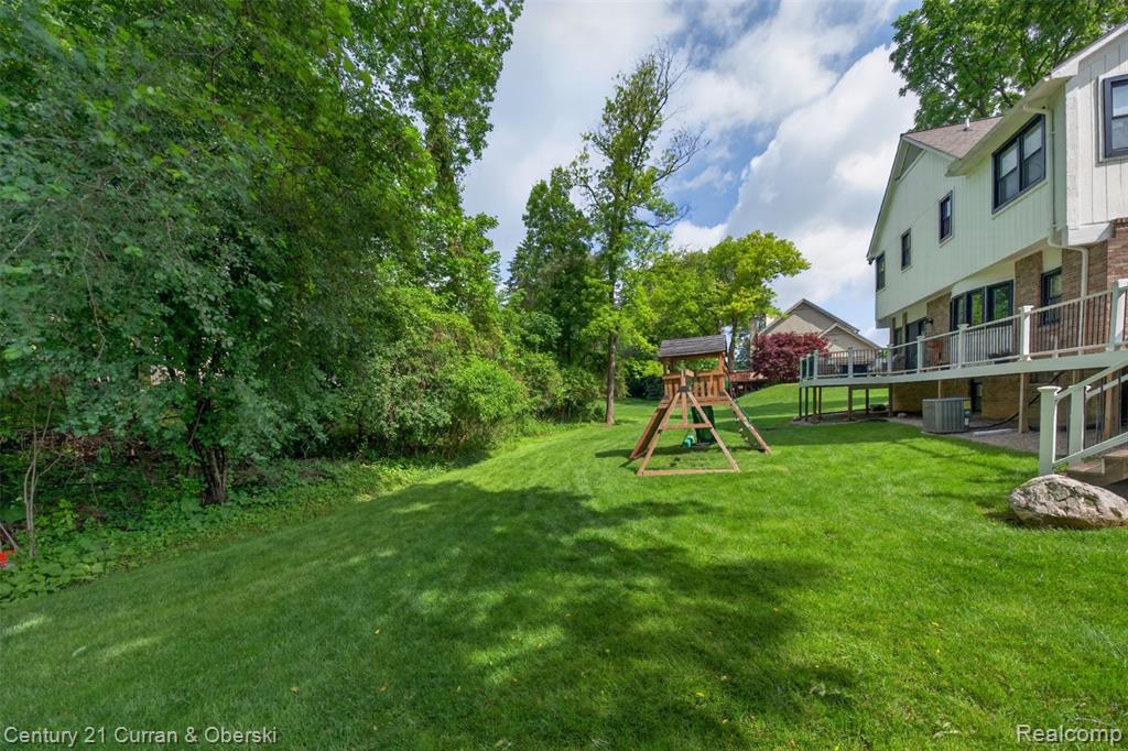 30999 Sudbury Street, Farmington, MI 48331 — Photo 70
