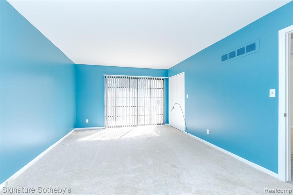 6015 PEBBLE LANE, West Bloomfield, MI — Photo 37