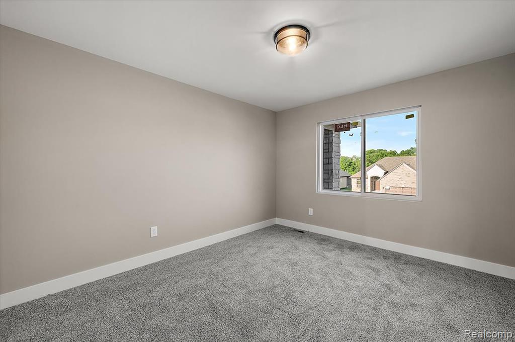 50759 TIMBERSTONE Drive, Macomb, MI 48042 — Photo 64