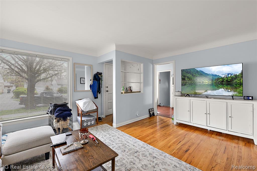 4307 Cooper Avenue, Royal Oak, MI 48073 — Photo 10