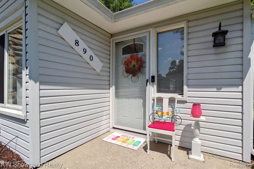 890 FARNSWORTH Road, White Lake, MI — Photo 5