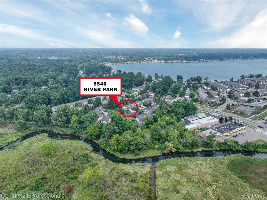 5540 River Park Drive, Waterford, MI 48327 — Photo 37
