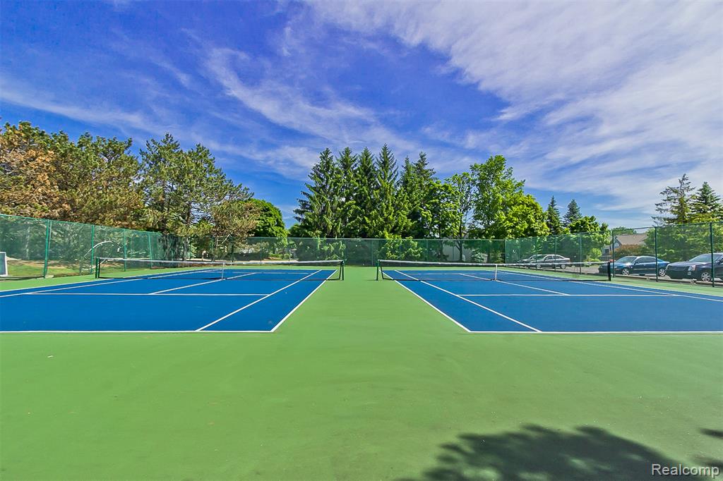 741 Briar Hill Lane, 111, Bloomfield Hills, MI 48304 — Photo 48