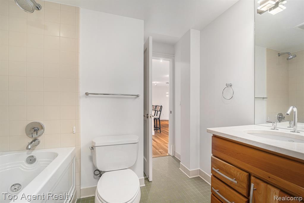 411 S Old Woodward Avenue, 511, Birmingham, MI 48009 — Photo 16