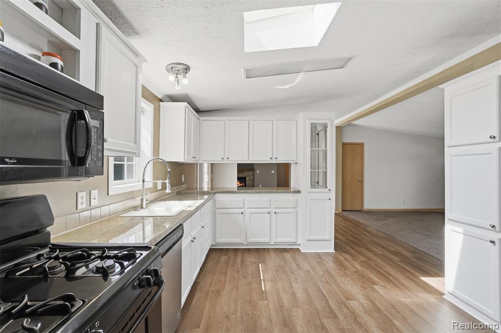 11348 Stoneridge Circle, South Lyon, MI 48178 — Photo 14