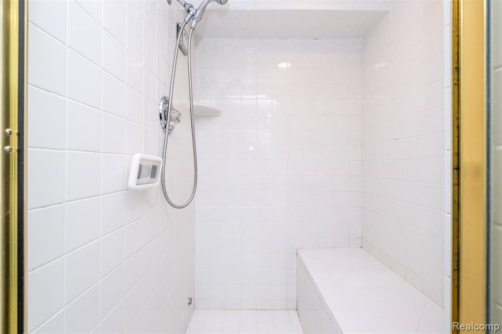 807 Vermont Avenue, Royal Oak, MI 48067 — Photo 37