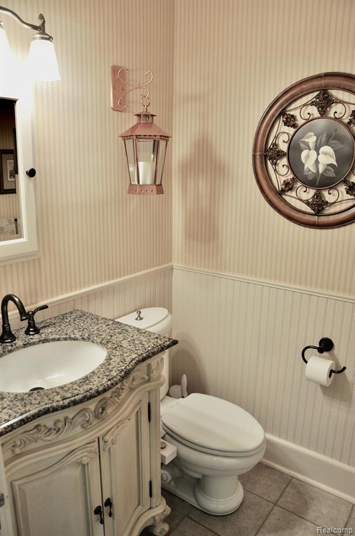 608 E MAPLE Street, Holly, MI 48442 — Photo 35