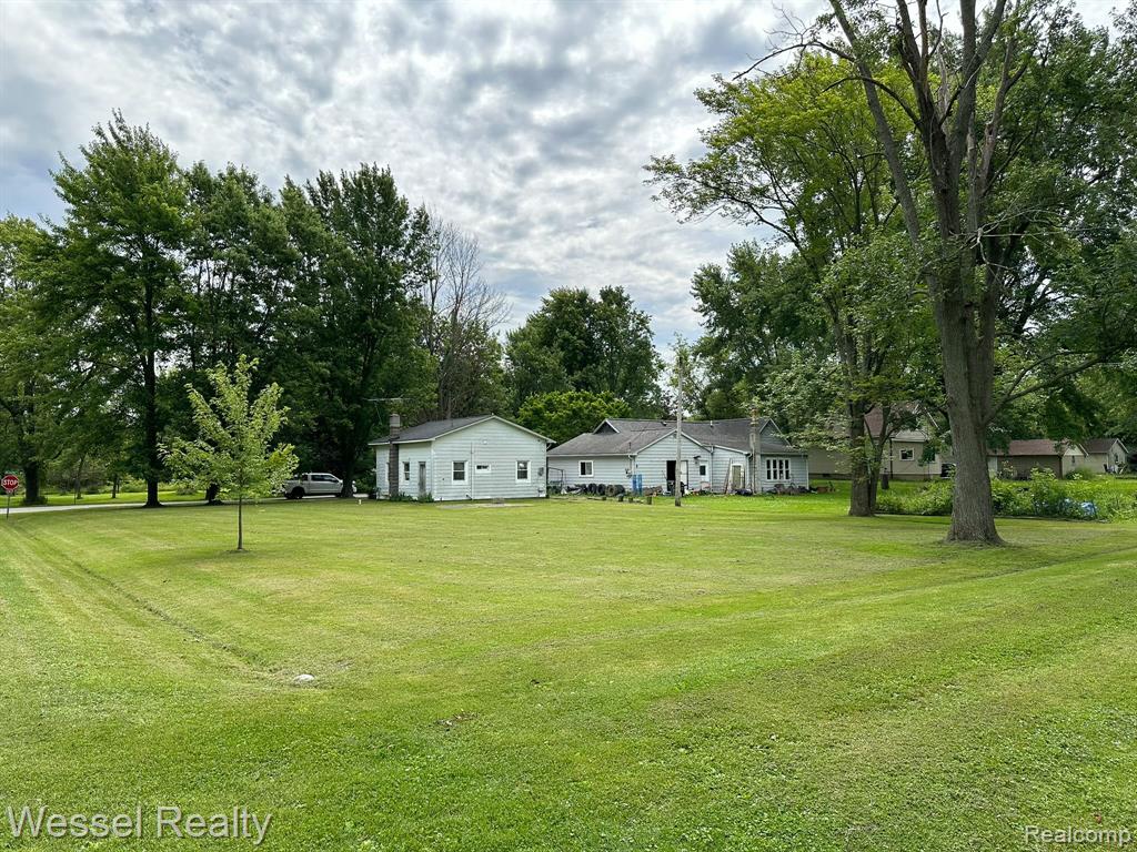 107 N LESTER Street, Capac, MI 48014 — Photo 4