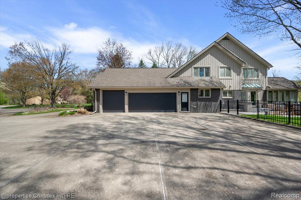 1071 Woodbridge Lane, Rochester, MI 48306 — Photo 69